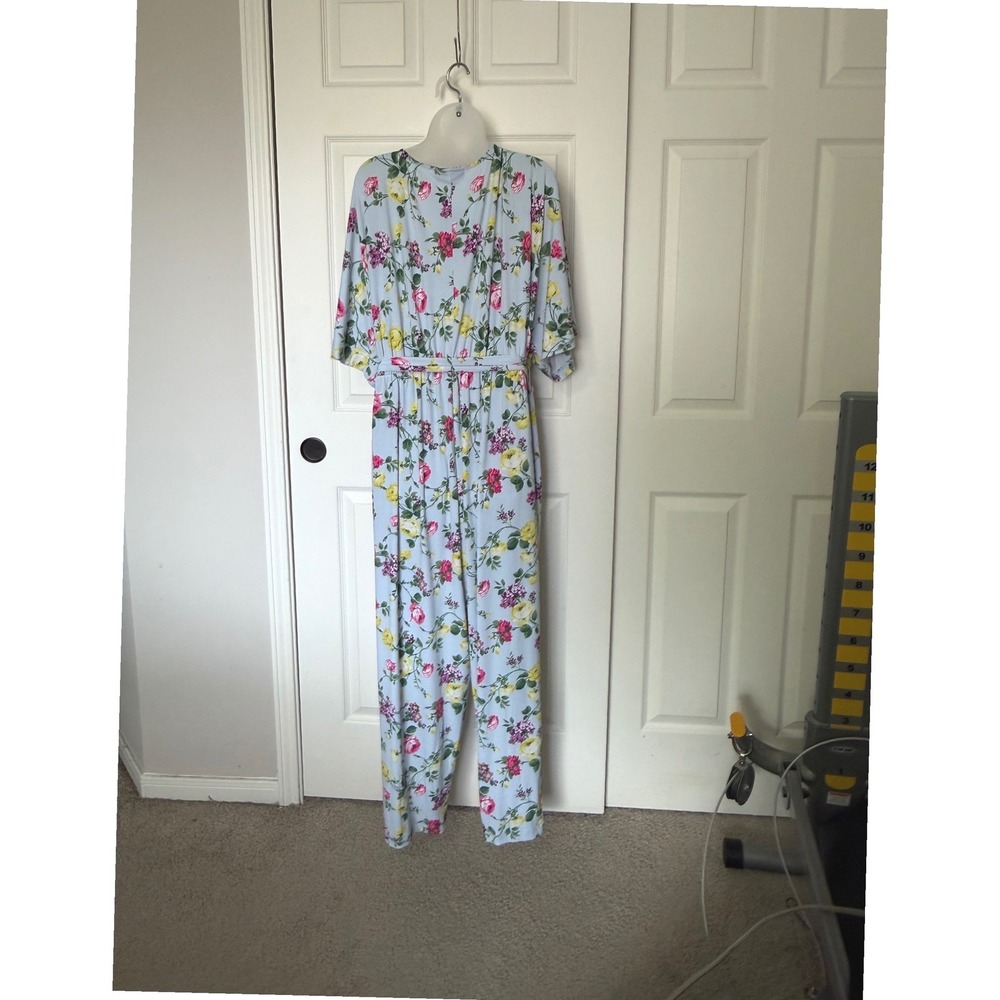 NEW Lane Bryant Women Light Blue Floral Wrap Front Wide Leg Jumpsuit Size 22/24 - Picture 3 of 5